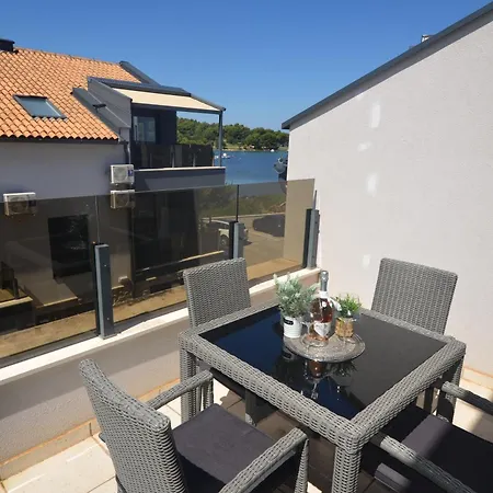 Viola Vizula Apartman Medulin