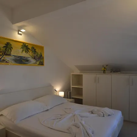 Viola Vizula Apartman *